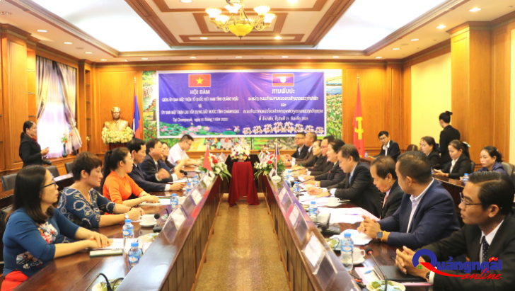 Ủy ban MTTQ Việt Nam tỉnh Quảng Ngãi thăm, làm việc tại tỉnh Champasak - Lào